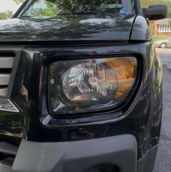 Crystal-clear headlight after professional restoration — fully transparent and bright